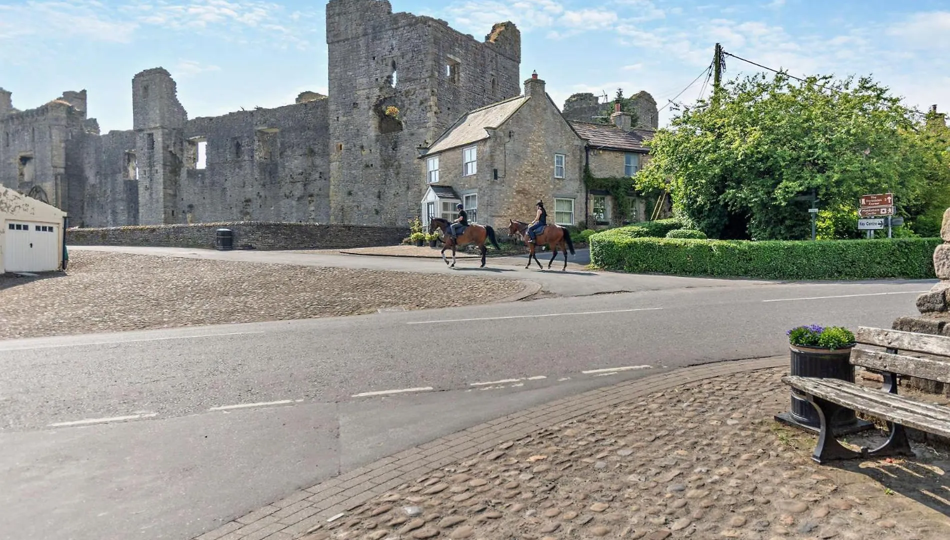 Villa 3 Bed In Leyburn 78935 Middleham 0*,
